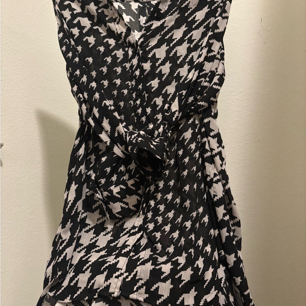 HM Chic Black and White Houndstooth Dress
